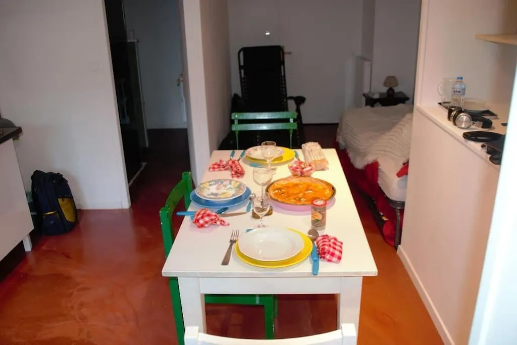 Studio Tout Confort Dans Maison De Caractere La Bastide